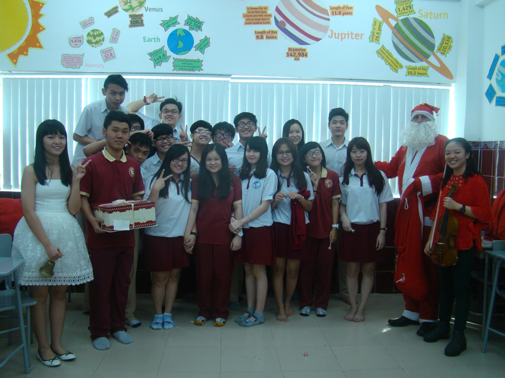 Christmas with Santa at the Asian international school