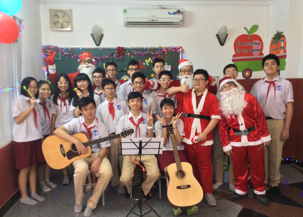 Christmas with Santa at the Asian international school