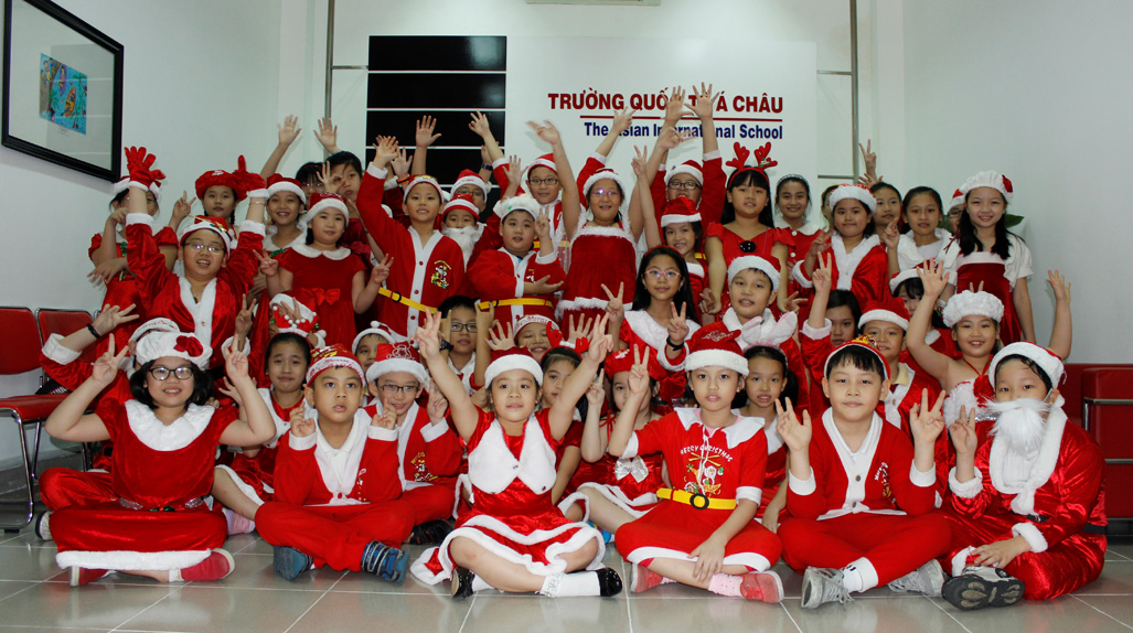 Chào đón Giáng sinh cùng ông già Noel tại Trường Quốc tế Á Châu