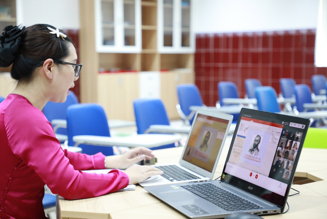 Trường Quốc tế Á Châu phát triển nhiều kỹ năng cho học sinh qua dạy học trực tuyến