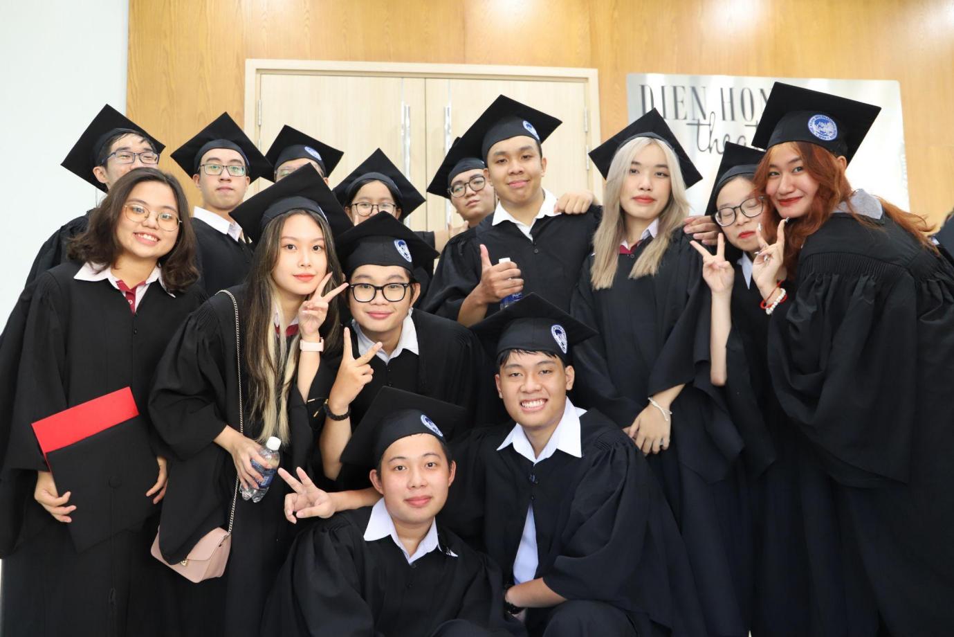 Asian School tổ chức Lễ tốt nghiệp cho 400 tân tú tài