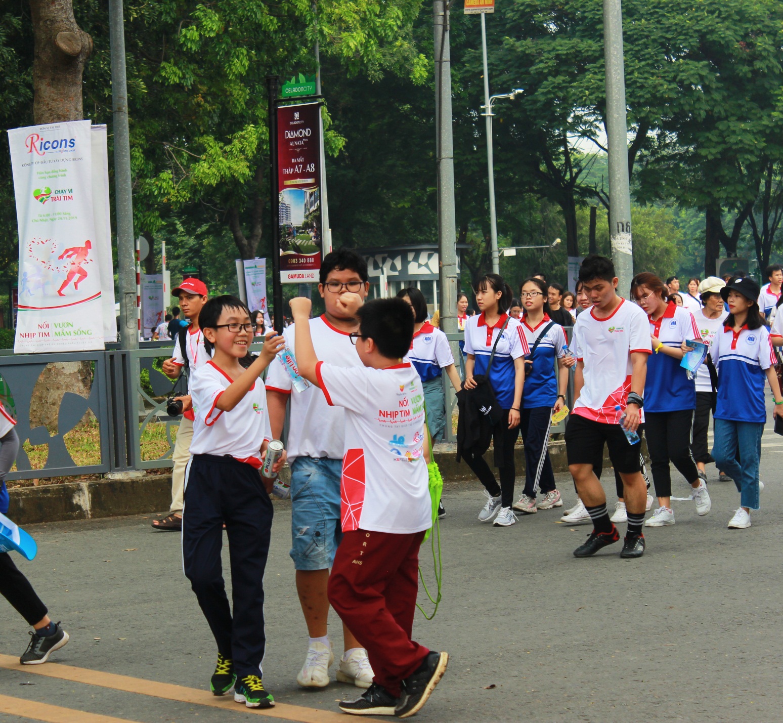 Chủ nhật ý nghĩa của học sinh Asian School với Chạy vì trái tim 2019