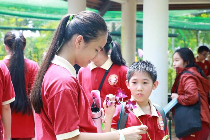 Học sinh Asian School thích thú khám phá Khu nông nghiệp công nghệ cao