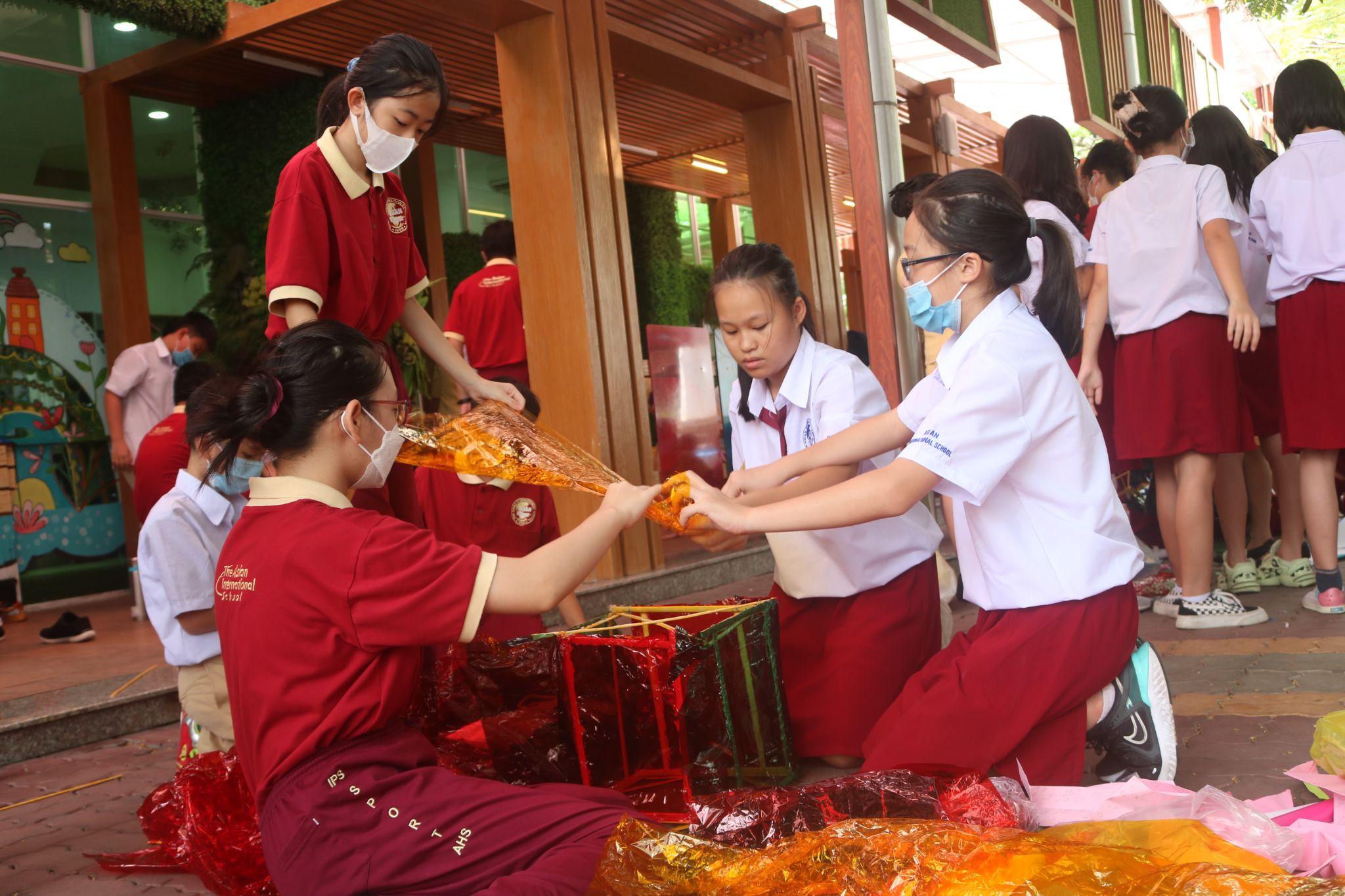 Rộn ràng lễ hội trung thu tại Asian School