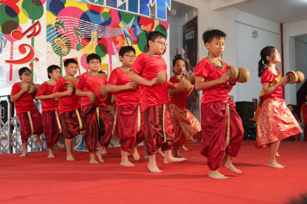 Khép lại một năm học nhiều niềm vui với “The End  of Year Concert”