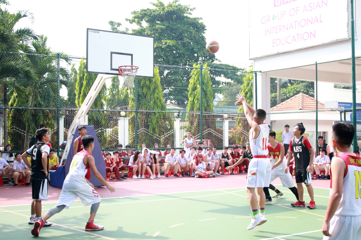 Tưng bừng sắc màu ngày hội thể thao Asian School 2018