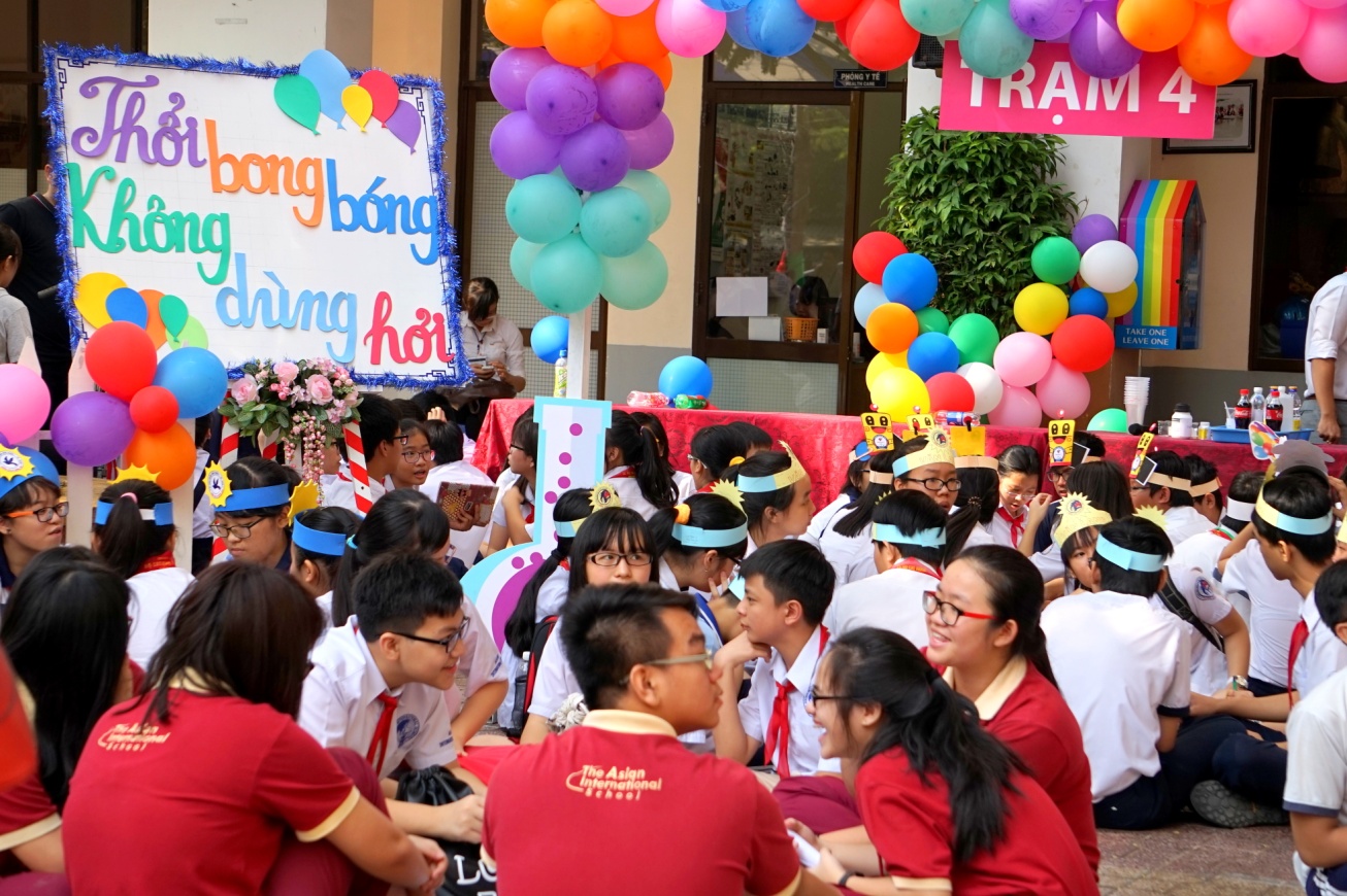 Học sinh Quốc tế Á Châu hào hứng với ngày hội sáng tạo khoa học