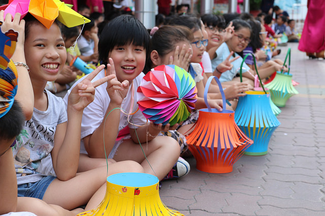Hàng ngàn học sinh Quốc tế Á Châu vui Trung thu ấm áp, rực rỡ sắc màu