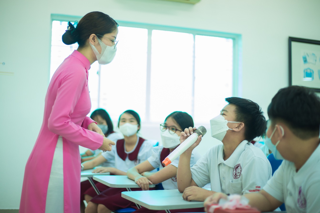 Anti-bullying seminars at the asian school