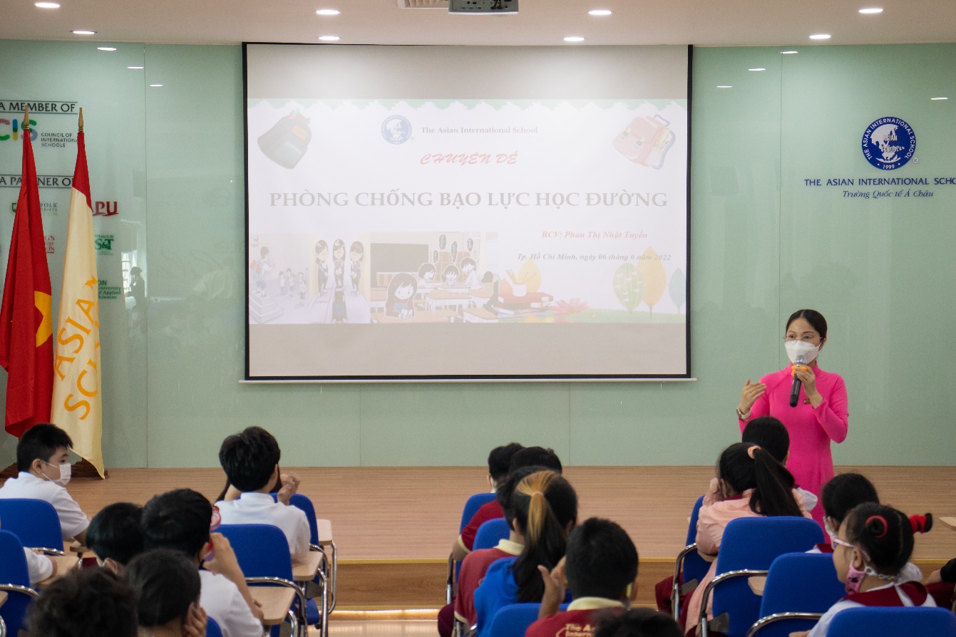 Anti-bullying seminars at the asian school