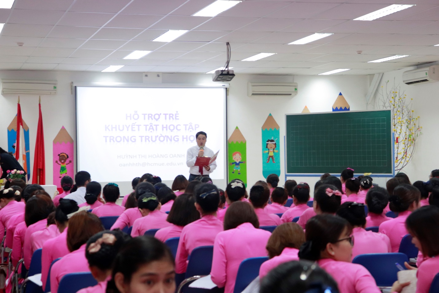 TRAINING IN ASSISTING CHILDREN WITH LEARNING DISABILITIES AT SCHOOL