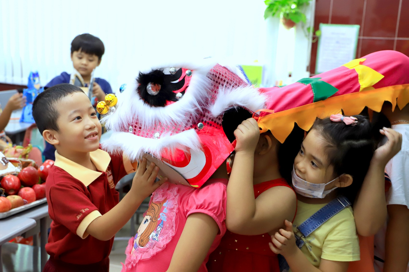 Trở về không khí Tết Trung thu truyền thống cùng học sinh Asian School