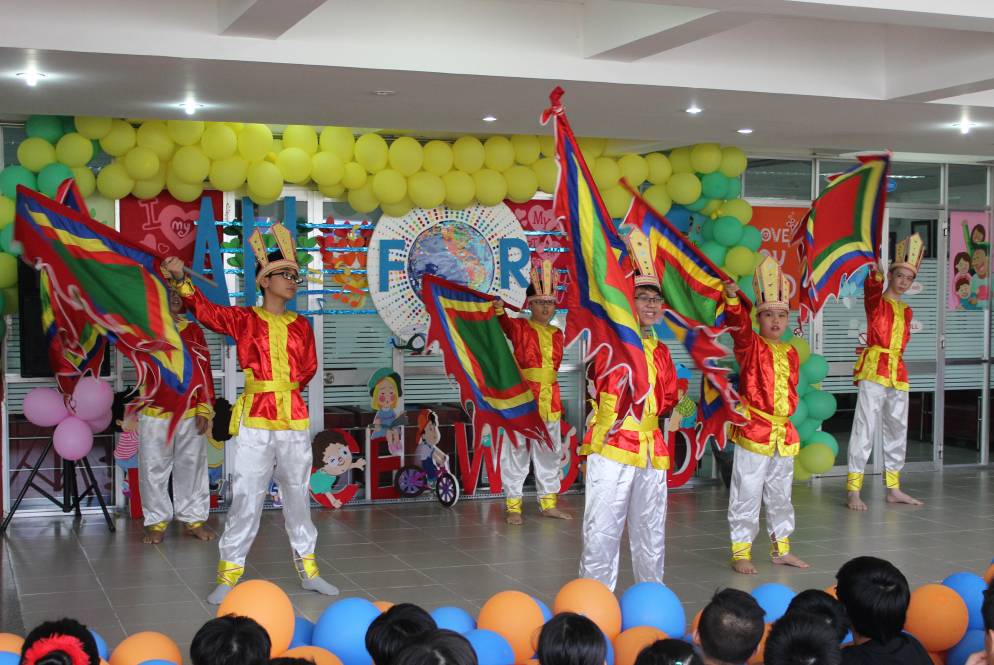 Lễ hội mùa Xuân - Ngày hội giao lưu văn hóa hấp dẫn và thú vị của học sinh Quốc tế Á Châu