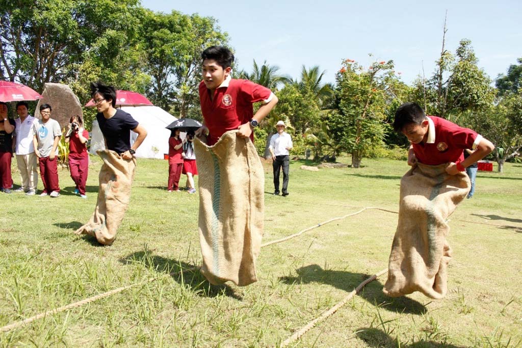 Học sinh Trường Quốc tế Á Châu dự Lễ dâng hương truyền thống