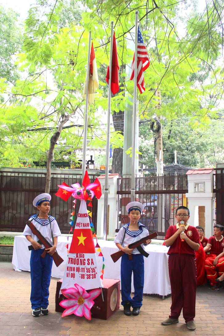 Hàng ngàn học sinh Quốc tế Á Châu vui trung thu ấm áp, rực rỡ sắc màu