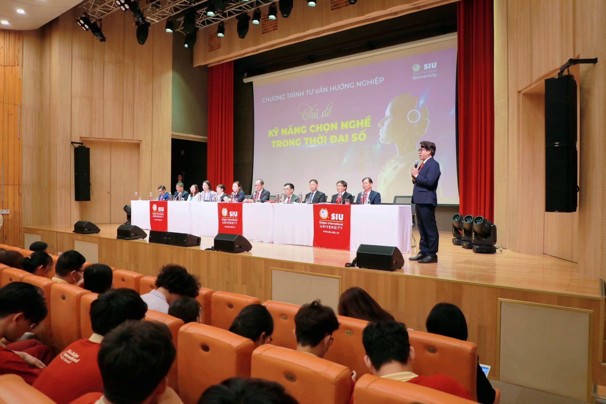 Học sinh Asian School khám phá nghề nghiệp tương lai tại SIU Open Day 2024...<img src='/App_Themes/Default/Images/iconnew.gif' alt='' />