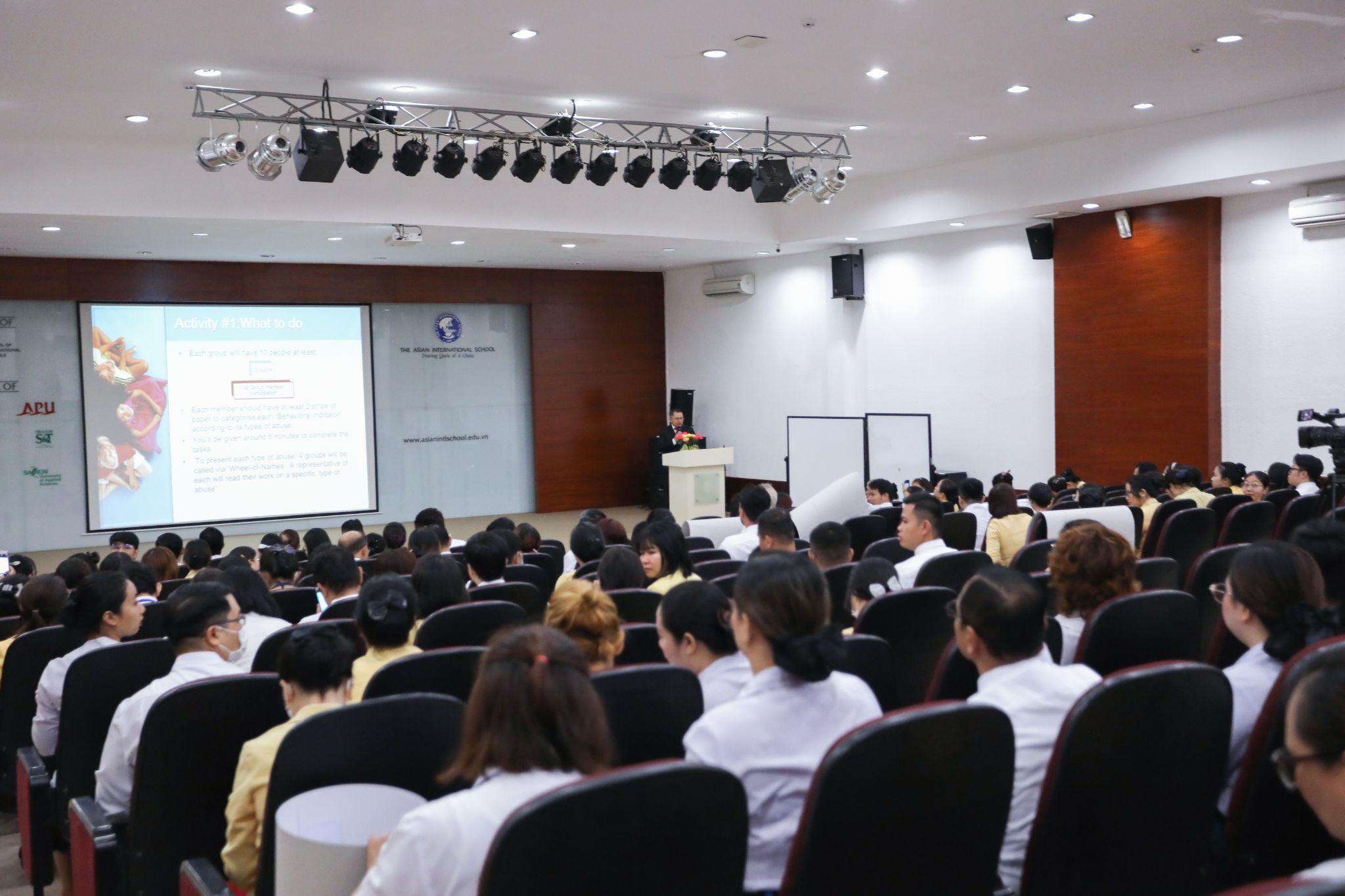 Asian School tập huấn công tác bảo vệ trẻ em cho giáo viên, nhân viên...<img src='/App_Themes/Default/Images/iconnew.gif' alt='' />